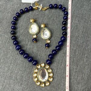 Beautiful brand new necklace and earrings set